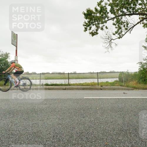 30.08.2026 - Elbe Triathlon Hamburg Michael Burmester http://msf.ph/oto/10111054 30.08.2026 15:44:20 Radfahren  meine-sportfotos.de