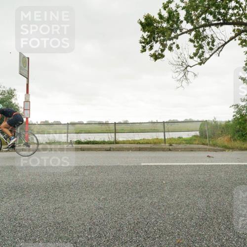 30.08.2026 - Elbe Triathlon Hamburg Michael Burmester http://msf.ph/oto/10111055 30.08.2026 15:44:21 Radfahren  meine-sportfotos.de