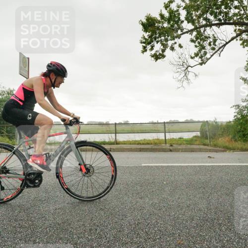 30.08.2026 - Elbe Triathlon Hamburg Michael Burmester http://msf.ph/oto/10111059 30.08.2026 15:44:25 Radfahren  meine-sportfotos.de
