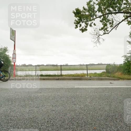 30.08.2026 - Elbe Triathlon Hamburg Michael Burmester http://msf.ph/oto/10111070 30.08.2026 15:45:16 Radfahren  meine-sportfotos.de