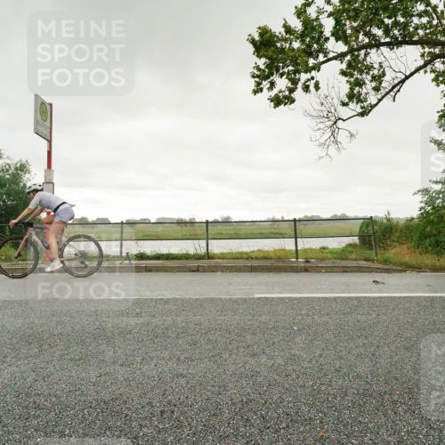 30.08.2026 - Elbe Triathlon Hamburg Michael Burmester http://msf.ph/oto/10111082 30.08.2026 15:45:52 Radfahren  meine-sportfotos.de