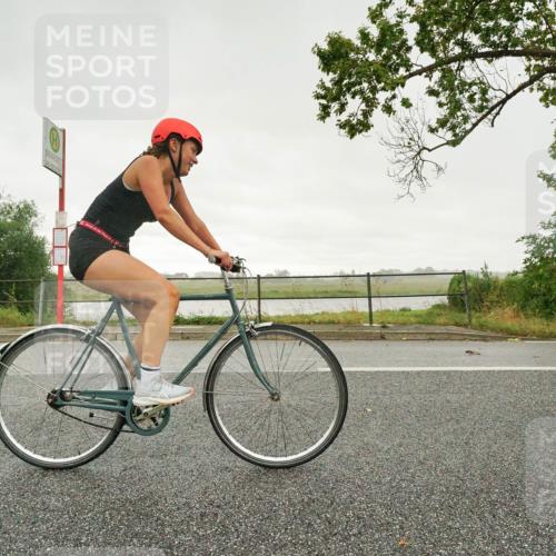 30.08.2026 - Elbe Triathlon Hamburg Michael Burmester http://msf.ph/oto/10111087 30.08.2026 15:46:54 Radfahren  meine-sportfotos.de