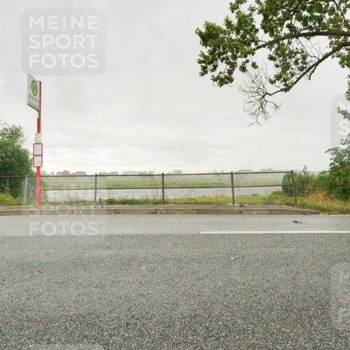 30.08.2026 - Elbe Triathlon Hamburg Michael Burmester http://msf.ph/oto/10111104 30.08.2026 15:47:56 Radfahren  meine-sportfotos.de