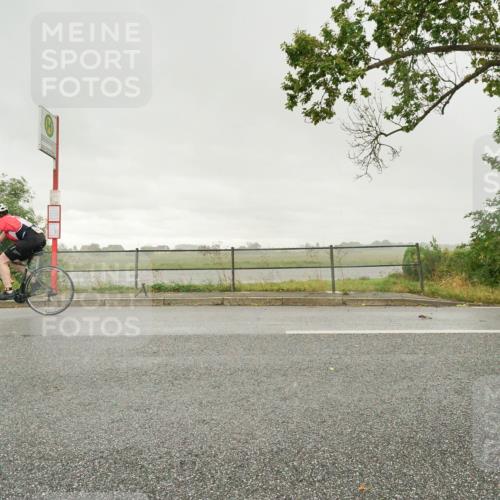 30.08.2026 - Elbe Triathlon Hamburg Michael Burmester http://msf.ph/oto/10111110 30.08.2026 15:48:16 Radfahren  meine-sportfotos.de