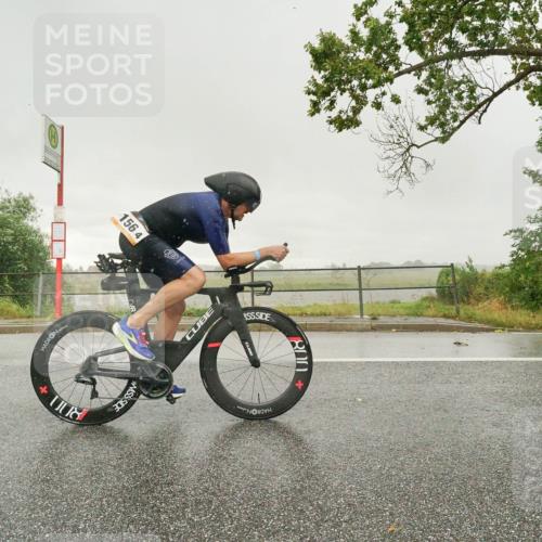 30.08.2026 - Elbe Triathlon Hamburg Michael Burmester http://msf.ph/oto/10111117 30.08.2026 15:48:50 Radfahren 156, 4, 800 meine-sportfotos.de