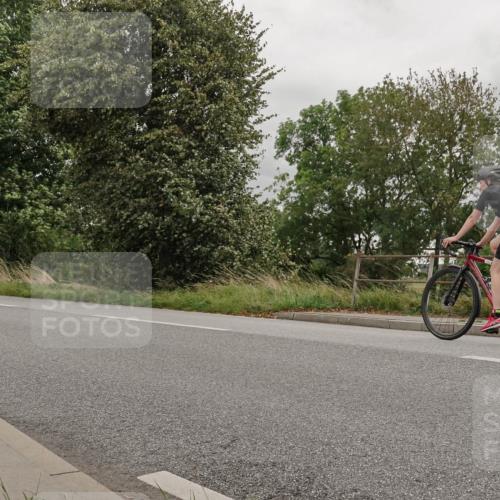 30.08.2026 - Elbe Triathlon Hamburg Michael Burmester http://msf.ph/oto/10111140 30.08.2026 14:09:54 Radfahren 173, 175 meine-sportfotos.de