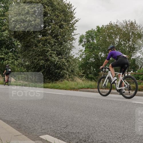 30.08.2026 - Elbe Triathlon Hamburg Michael Burmester http://msf.ph/oto/10111141 30.08.2026 14:09:56 Radfahren 148, 168 meine-sportfotos.de