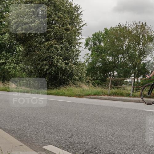 30.08.2026 - Elbe Triathlon Hamburg Michael Burmester http://msf.ph/oto/10111153 30.08.2026 14:10:52 Radfahren 179 meine-sportfotos.de
