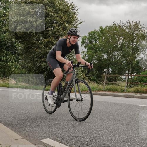 30.08.2026 - Elbe Triathlon Hamburg Michael Burmester http://msf.ph/oto/10111172 30.08.2026 14:11:57 Radfahren 157 meine-sportfotos.de