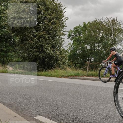 30.08.2026 - Elbe Triathlon Hamburg Michael Burmester http://msf.ph/oto/10111182 30.08.2026 14:12:29 Radfahren 2, 128, 134, 153 meine-sportfotos.de