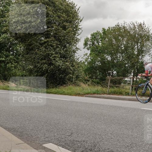 30.08.2026 - Elbe Triathlon Hamburg Michael Burmester http://msf.ph/oto/10111191 30.08.2026 14:13:09 Radfahren  meine-sportfotos.de