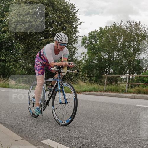 30.08.2026 - Elbe Triathlon Hamburg Michael Burmester http://msf.ph/oto/10111212 30.08.2026 14:14:29 Radfahren 171, 168, 171 meine-sportfotos.de