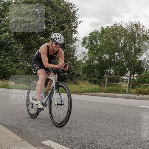 30.08.2026 - Elbe Triathlon Hamburg Michael Burmester http://msf.ph/oto/10111219 30.08.2026 14:14:45 Radfahren 175, 010, 131, 138, 175 meine-sportfotos.de