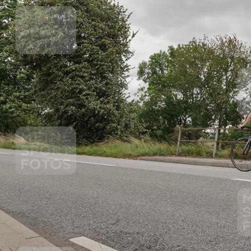 30.08.2026 - Elbe Triathlon Hamburg Michael Burmester http://msf.ph/oto/10111250 30.08.2026 14:16:39 Radfahren 173 meine-sportfotos.de