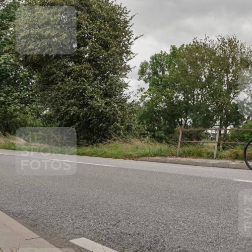 30.08.2026 - Elbe Triathlon Hamburg Michael Burmester http://msf.ph/oto/10111251 30.08.2026 14:16:46 Radfahren 137 meine-sportfotos.de