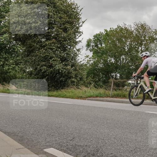 30.08.2026 - Elbe Triathlon Hamburg Michael Burmester http://msf.ph/oto/10111252 30.08.2026 14:16:53 Radfahren 40, 157 meine-sportfotos.de