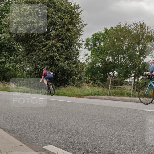 30.08.2026 - Elbe Triathlon Hamburg Michael Burmester http://msf.ph/oto/10111295 30.08.2026 14:19:45 Radfahren  meine-sportfotos.de