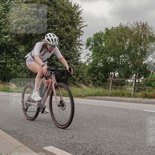 30.08.2026 - Elbe Triathlon Hamburg Michael Burmester http://msf.ph/oto/10111304 30.08.2026 14:20:29 Radfahren 138, 138 meine-sportfotos.de