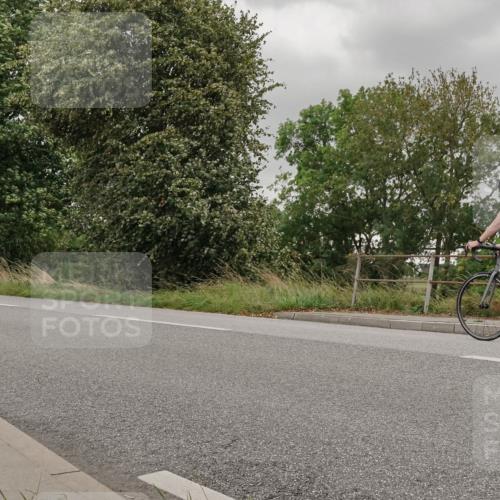 30.08.2026 - Elbe Triathlon Hamburg Michael Burmester http://msf.ph/oto/10111305 30.08.2026 14:20:32 Radfahren 138 meine-sportfotos.de