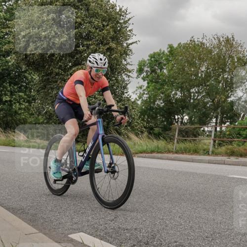 30.08.2026 - Elbe Triathlon Hamburg Michael Burmester http://msf.ph/oto/10111310 30.08.2026 14:20:56 Radfahren 146, 147, 165, 172 meine-sportfotos.de