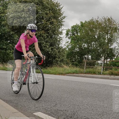 30.08.2026 - Elbe Triathlon Hamburg Michael Burmester http://msf.ph/oto/10111346 30.08.2026 14:24:07 Radfahren 134, 145 meine-sportfotos.de