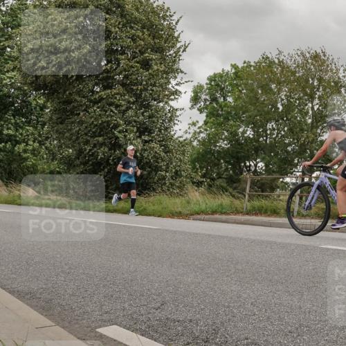 30.08.2026 - Elbe Triathlon Hamburg Michael Burmester http://msf.ph/oto/10111348 30.08.2026 14:24:10 Radfahren 2, 134, 145 meine-sportfotos.de