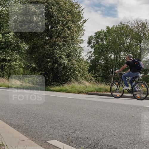 30.08.2026 - Elbe Triathlon Hamburg Michael Burmester http://msf.ph/oto/10111381 30.08.2026 14:37:49 Radfahren  meine-sportfotos.de
