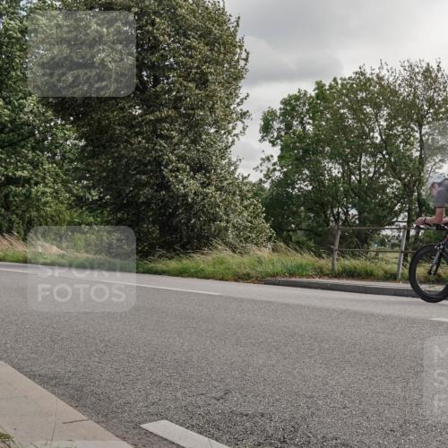 30.08.2026 - Elbe Triathlon Hamburg Michael Burmester http://msf.ph/oto/10111384 30.08.2026 14:39:05 Radfahren  meine-sportfotos.de