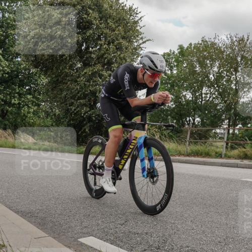 30.08.2026 - Elbe Triathlon Hamburg Michael Burmester http://msf.ph/oto/10111399 30.08.2026 14:43:52 Radfahren  meine-sportfotos.de