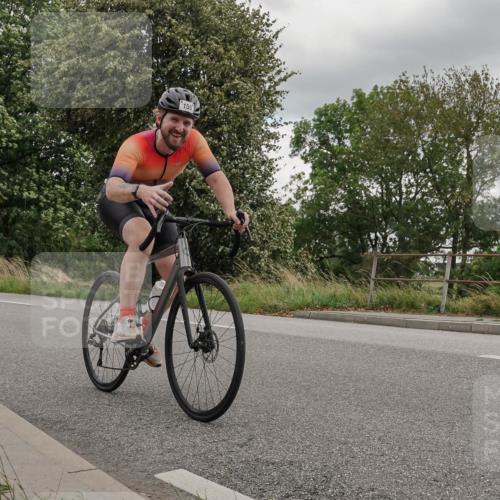 30.08.2026 - Elbe Triathlon Hamburg Michael Burmester http://msf.ph/oto/10111405 30.08.2026 14:44:44 Radfahren 150, 150 meine-sportfotos.de