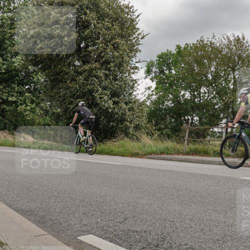 30.08.2026 - Elbe Triathlon Hamburg Michael Burmester http://msf.ph/oto/10111409 30.08.2026 14:44:58 Radfahren  meine-sportfotos.de