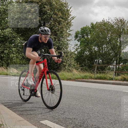 30.08.2026 - Elbe Triathlon Hamburg Michael Burmester http://msf.ph/oto/10111428 30.08.2026 14:47:31 Radfahren 156, 165, 168 meine-sportfotos.de