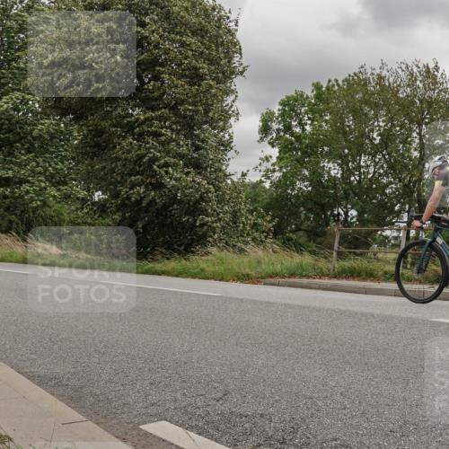 30.08.2026 - Elbe Triathlon Hamburg Michael Burmester http://msf.ph/oto/10111450 30.08.2026 14:49:50 Radfahren 146 meine-sportfotos.de
