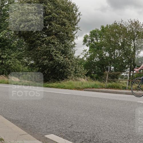 30.08.2026 - Elbe Triathlon Hamburg Michael Burmester http://msf.ph/oto/10111452 30.08.2026 14:49:55 Radfahren 132, 146 meine-sportfotos.de