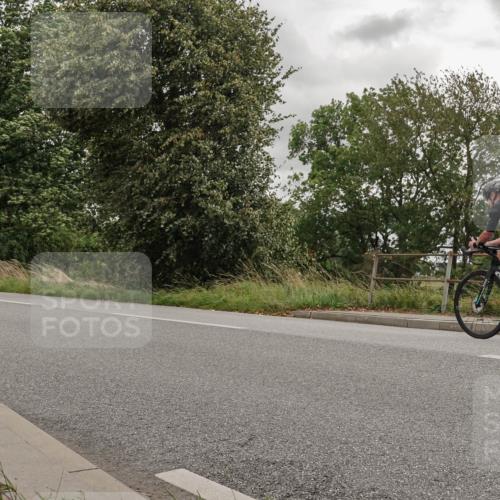 30.08.2026 - Elbe Triathlon Hamburg Michael Burmester http://msf.ph/oto/10111464 30.08.2026 14:50:53 Radfahren  meine-sportfotos.de