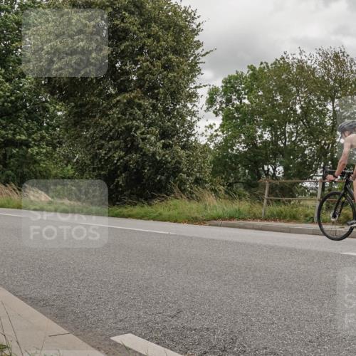 30.08.2026 - Elbe Triathlon Hamburg Michael Burmester http://msf.ph/oto/10111505 30.08.2026 14:53:49 Radfahren  meine-sportfotos.de