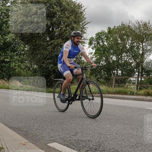 30.08.2026 - Elbe Triathlon Hamburg Michael Burmester http://msf.ph/oto/10111526 30.08.2026 14:55:14 Radfahren 1372, 134, 137, 147 meine-sportfotos.de