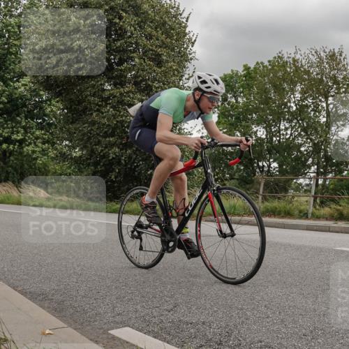 30.08.2026 - Elbe Triathlon Hamburg Michael Burmester http://msf.ph/oto/10111538 30.08.2026 14:56:07 Radfahren 170 meine-sportfotos.de