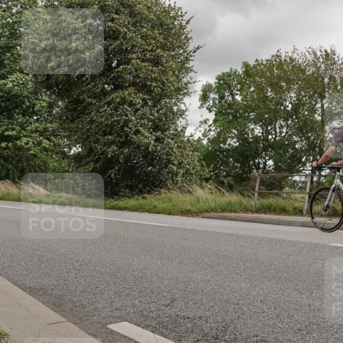30.08.2026 - Elbe Triathlon Hamburg Michael Burmester http://msf.ph/oto/10111549 30.08.2026 14:56:55 Radfahren 128 meine-sportfotos.de