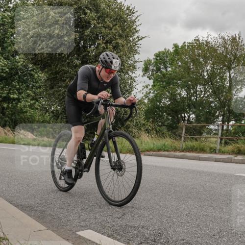 30.08.2026 - Elbe Triathlon Hamburg Michael Burmester http://msf.ph/oto/10111588 30.08.2026 15:00:39 Radfahren 157, 157 meine-sportfotos.de