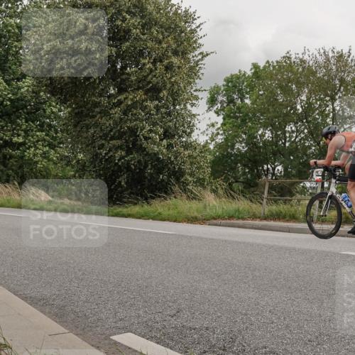 30.08.2026 - Elbe Triathlon Hamburg Michael Burmester http://msf.ph/oto/10111601 30.08.2026 15:02:12 Radfahren  meine-sportfotos.de
