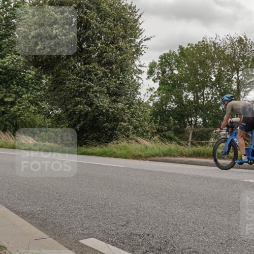30.08.2026 - Elbe Triathlon Hamburg Michael Burmester http://msf.ph/oto/10111612 30.08.2026 15:04:08 Radfahren  meine-sportfotos.de