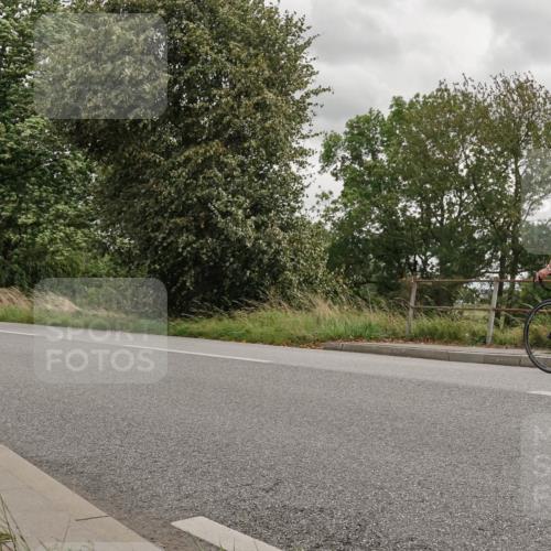 30.08.2026 - Elbe Triathlon Hamburg Michael Burmester http://msf.ph/oto/10111615 30.08.2026 15:04:32 Radfahren  meine-sportfotos.de