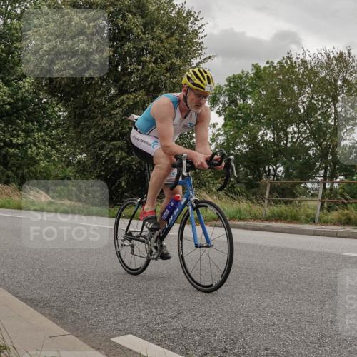 30.08.2026 - Elbe Triathlon Hamburg Michael Burmester http://msf.ph/oto/10111622 30.08.2026 15:05:37 Radfahren  meine-sportfotos.de