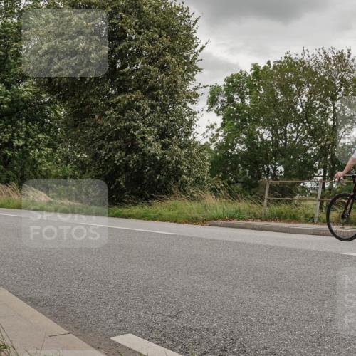 30.08.2026 - Elbe Triathlon Hamburg Michael Burmester http://msf.ph/oto/10111630 30.08.2026 15:06:35 Radfahren 1302 meine-sportfotos.de