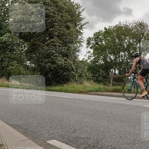30.08.2026 - Elbe Triathlon Hamburg Michael Burmester http://msf.ph/oto/10111646 30.08.2026 15:11:36 Radfahren  meine-sportfotos.de