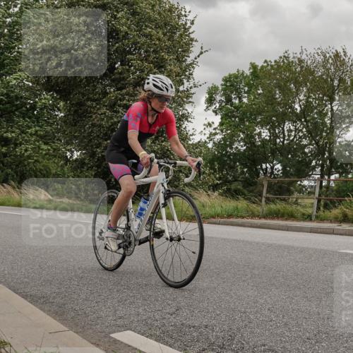 30.08.2026 - Elbe Triathlon Hamburg Michael Burmester http://msf.ph/oto/10111671 30.08.2026 15:18:52 Radfahren  meine-sportfotos.de