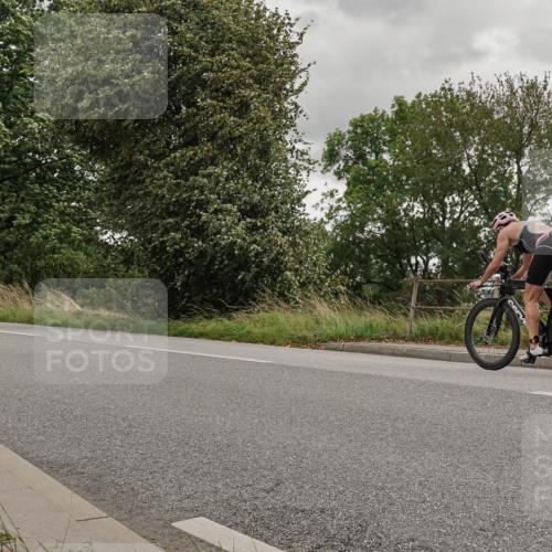 30.08.2026 - Elbe Triathlon Hamburg Michael Burmester http://msf.ph/oto/10111672 30.08.2026 15:19:24 Radfahren  meine-sportfotos.de