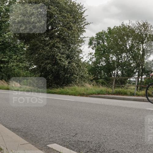 30.08.2026 - Elbe Triathlon Hamburg Michael Burmester http://msf.ph/oto/10111687 30.08.2026 15:21:41 Radfahren  meine-sportfotos.de
