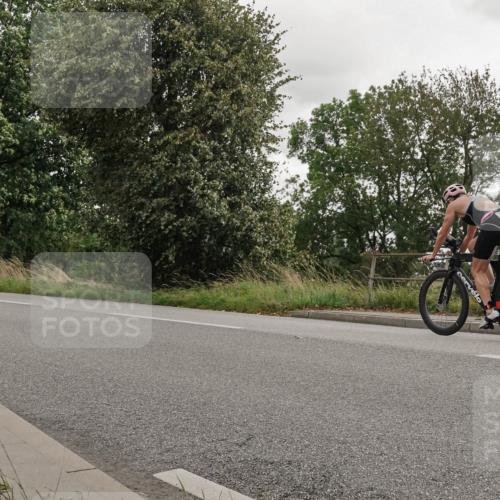 30.08.2026 - Elbe Triathlon Hamburg Michael Burmester http://msf.ph/oto/10111701 30.08.2026 15:23:33 Radfahren  meine-sportfotos.de